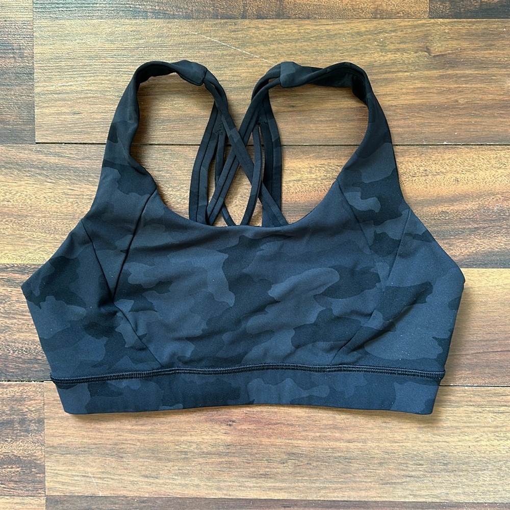 Lululemon sports bra